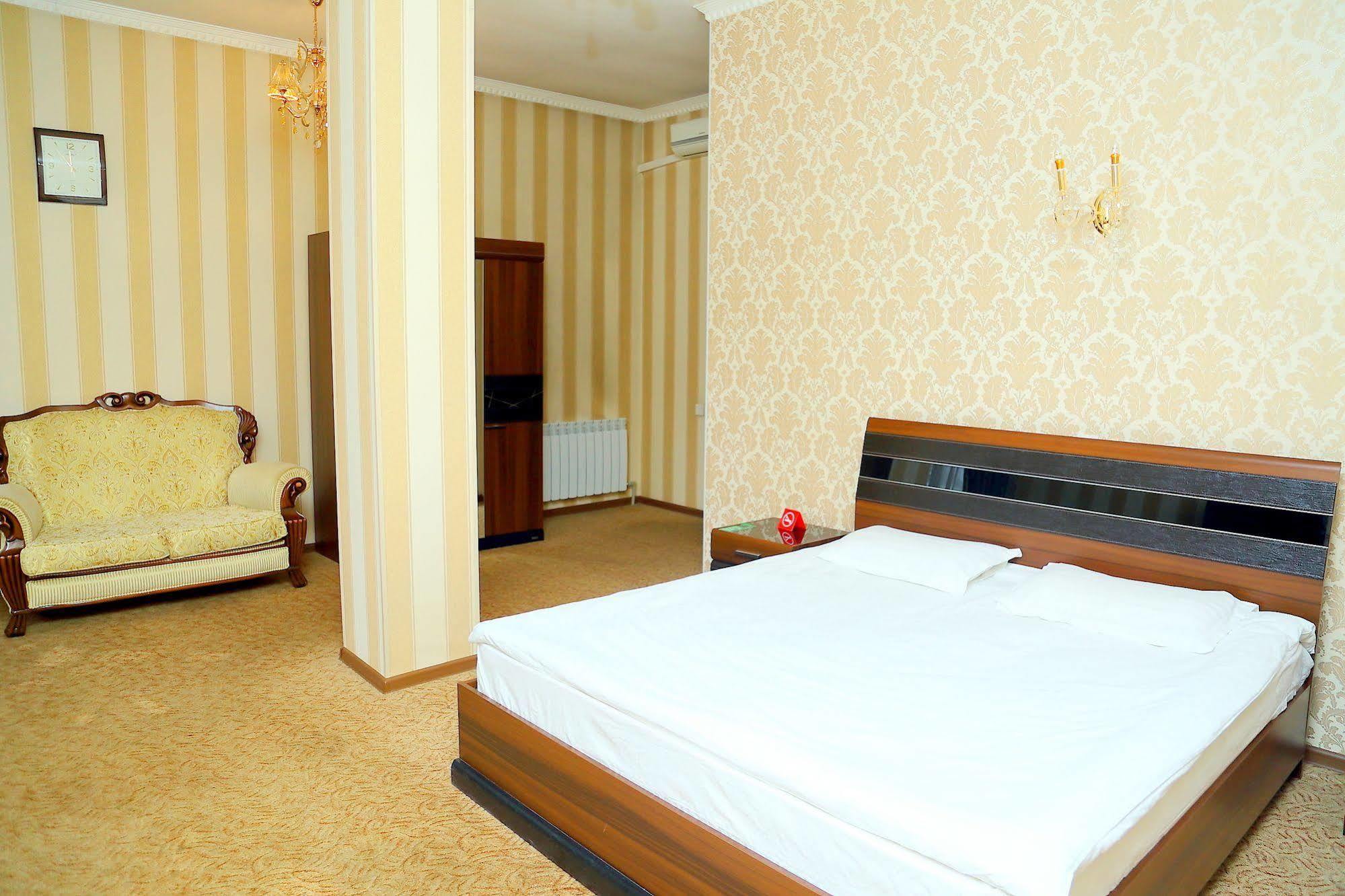 Albatros Hotel Bişkek Dış mekan fotoğraf